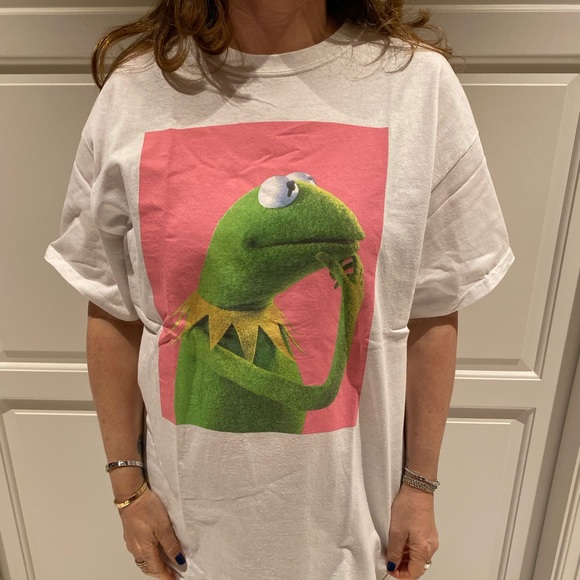 urban outfitters kermit shirt